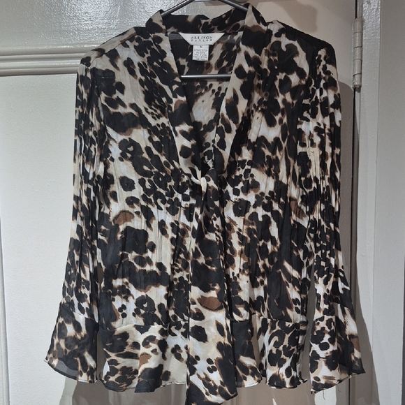 Allison Taylor Tops - ALLISON TAYLOR- PRINT BLOUSE WITH FRONT TIE